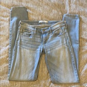 Hollister jeans